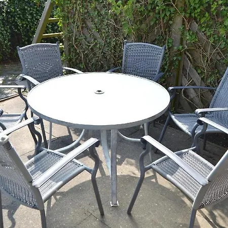 Apartamento Landhaus-Am-Deich-Wohnung-Moewe Tönning