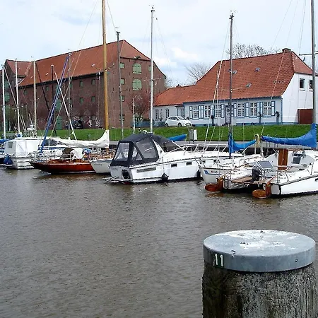 Apartamento Landhaus-Am-Deich-Wohnung-Moewe *